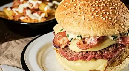 burger gourmet Place des Lices-3